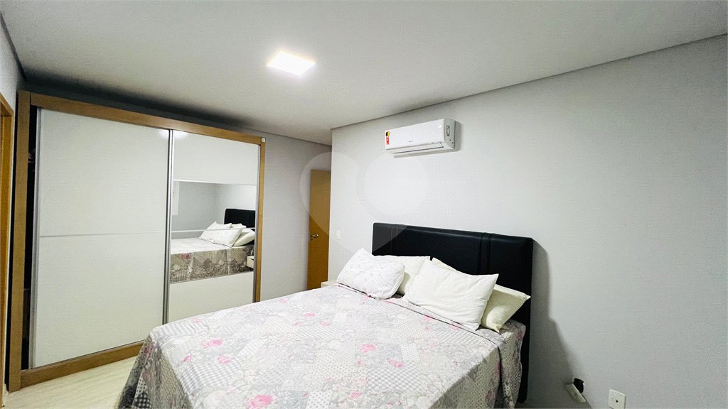 Apartamento à venda com 3 quartos, sendo 1 suíte, em Ribeirão do Lipa, Cuiabá, MT