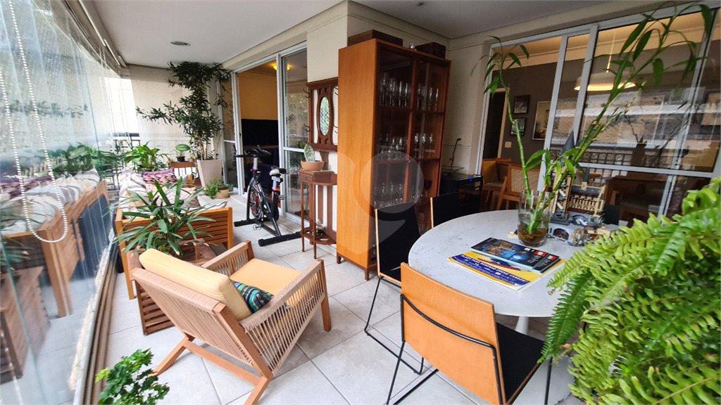 Apartamento à venda com 4 quartos, sendo 3 suítes, em Cidade Monções, São Paulo, SP