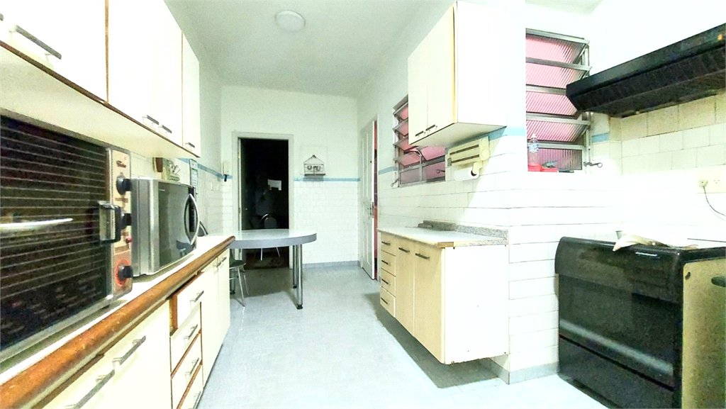 Casa à venda com 3 quartos, sendo 1 suíte, em Lapa, São Paulo, SP