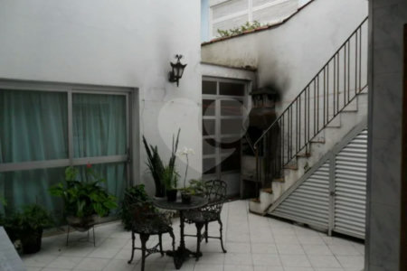 Sobrado à venda com 4 quartos, sendo 1 suíte, em Santana, São Paulo, SP