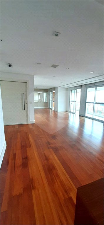 Apartamento à venda com 4 quartos, sendo 3 suítes, em Cambuci, São Paulo, SP