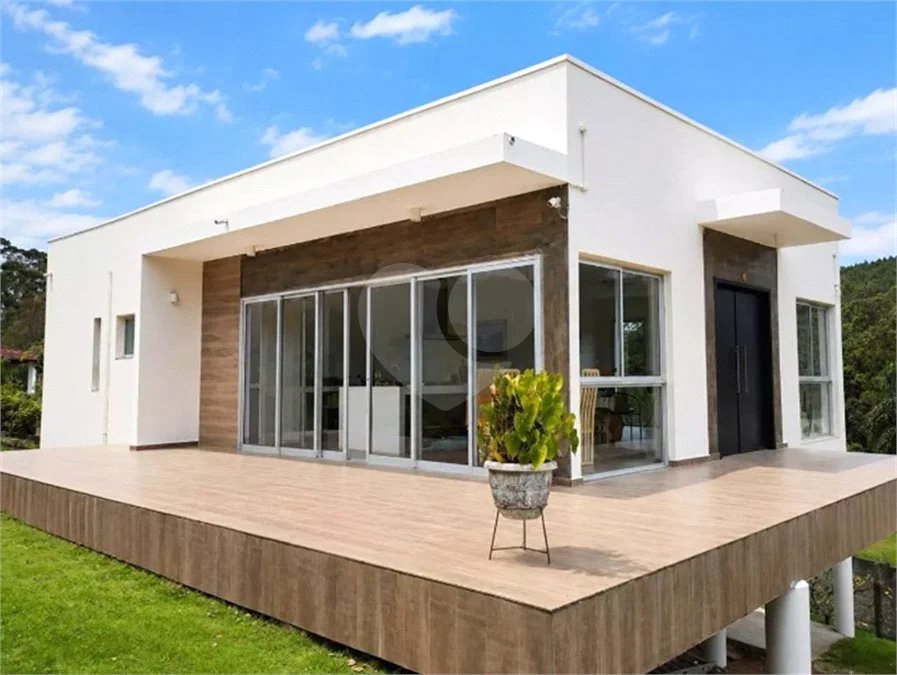Chácara com 1.504 m² à venda em Guararema - SP