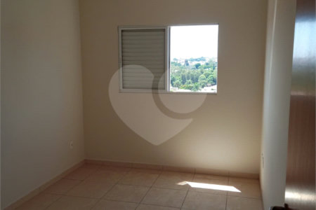 Apartamento com 2 dormitórios.