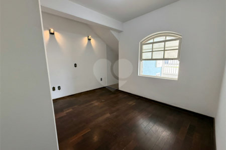 Casa à venda com 2 quartos em Jardim Itália, Itapetininga, SP