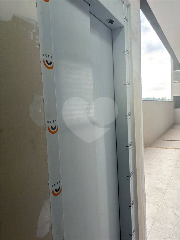 Casa à venda com 2 quartos, sendo 1 suíte, no condomínio Maracujas, São Paulo - SP