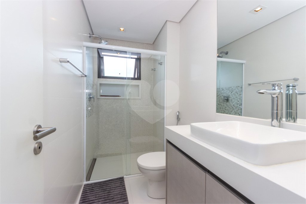 Casa à venda com 3 suítes no condomínio Reserva 8, São Paulo - SP