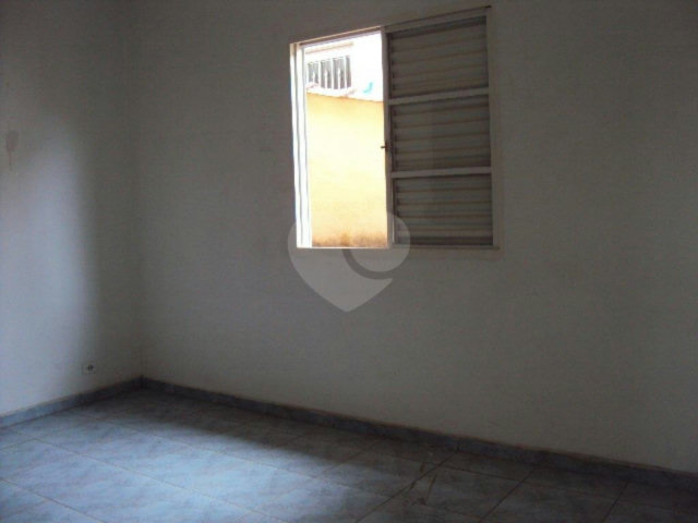 Sobrado à venda com 4 quartos em Parada Inglesa, São Paulo, SP
