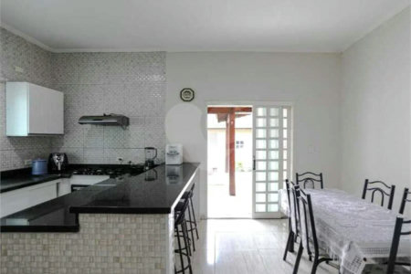 LINDO SOBRADO NO RESIDENCIAL SOLARES – MOGI DAS CRUZES/SP