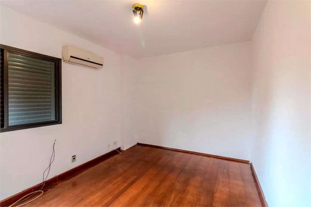 Apartamento à venda com 4 quartos, sendo 2 suítes,  em Paraíso do Morumbi, São Paulo, SP