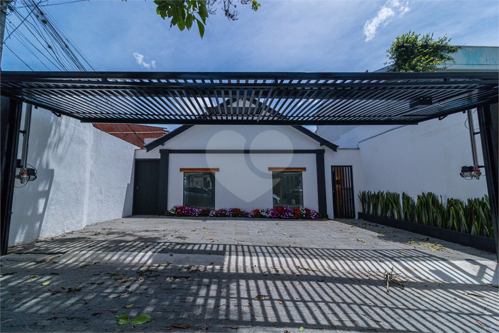Casa Térrea à venda com 3 quartos, sendo 1 suíte, em Santo Amaro, São Paulo, SP