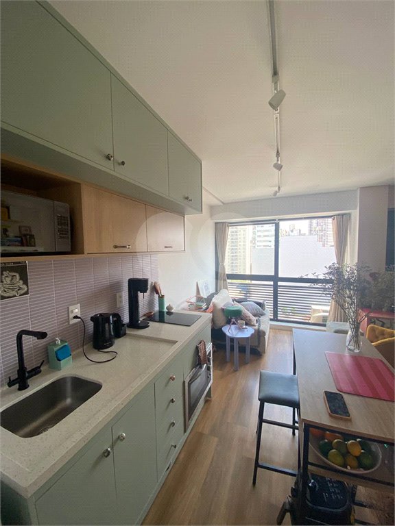 Apartamento à venda com 12 quartos, sendo 1 suíte,  em Vila Pompéia, São Paulo, SP