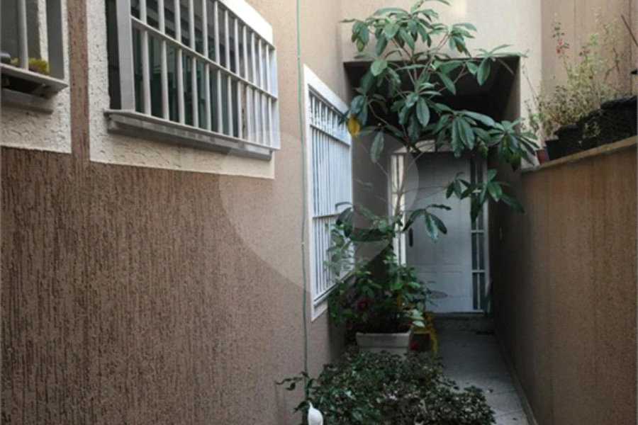 Sobrado à venda com 3 quartos, sendo 1 suíte, em Tremembé, São Paulo, SP