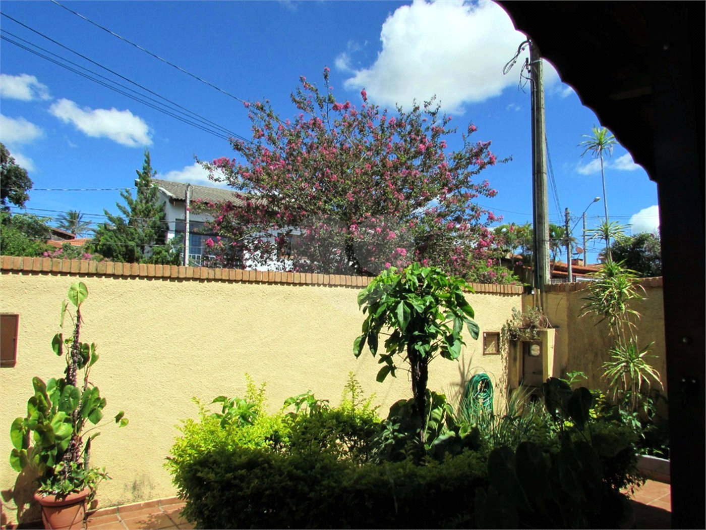 Casa à venda com 4 quartos, sendo 2 suítes, em Jardim Paulista, Atibaia, SP