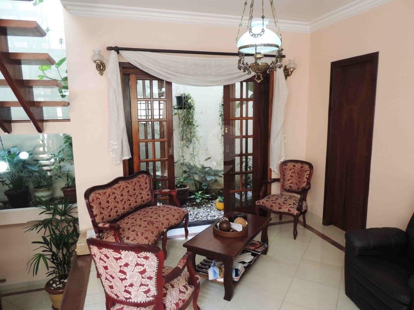 Sobrado à venda com 4 quartos, sendo 2 suítes, em Jardim Prudência, São Paulo, SP