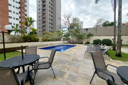 Apartamento à venda com 3 quartos, sendo 1 suíte, em Real Parque, São Paulo, SP
