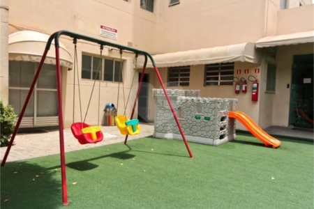 Apartamento à venda com 2 quartos em Parque Maria Domitila, São Paulo, SP