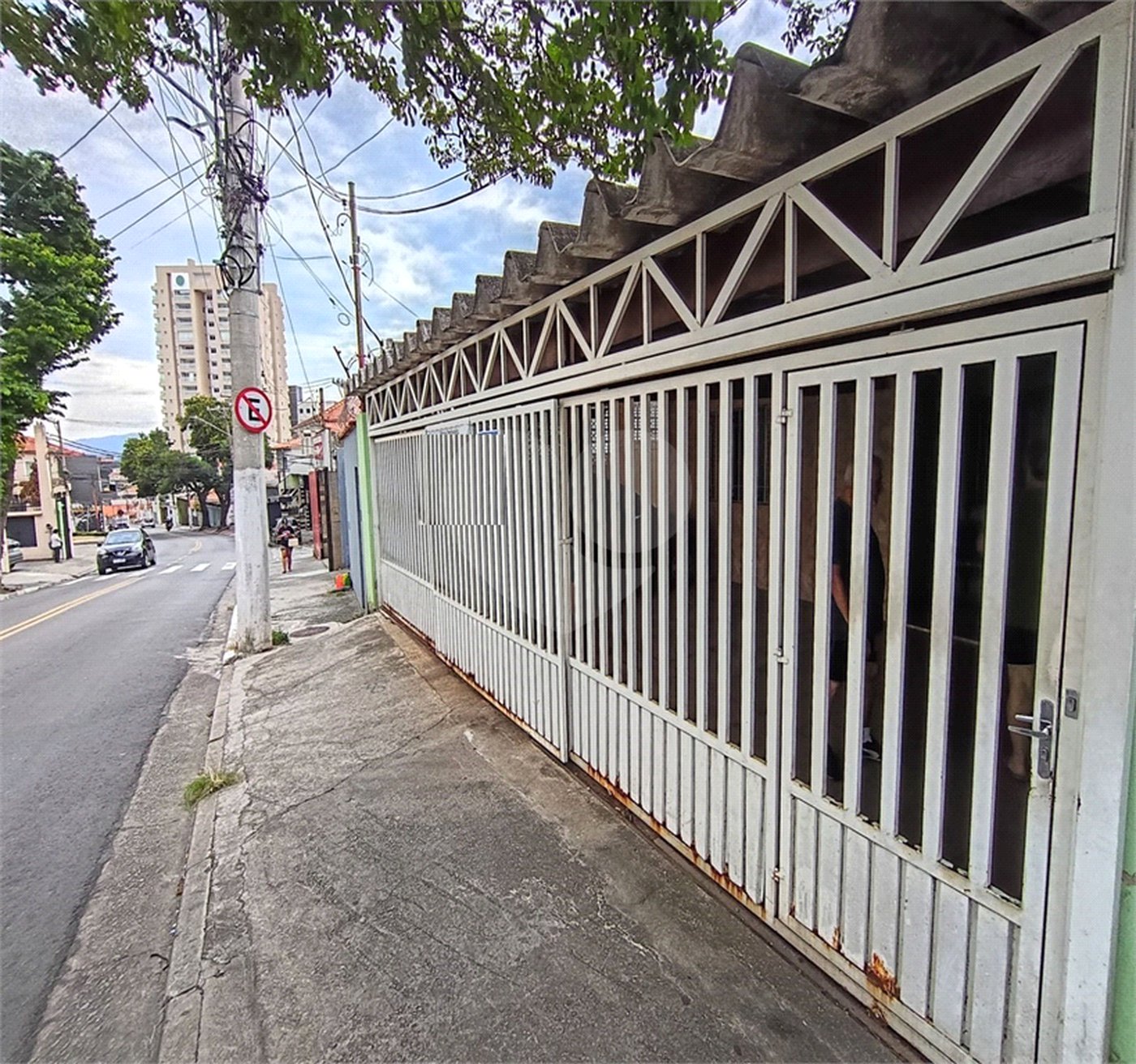 Casa Térrea à venda com 5 quartos, sendo 1 suíte, em Chora Menino, São Paulo, SP