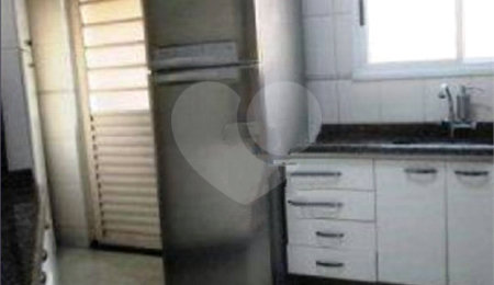 Casa à venda com 3 quartos, sendo 1 suíte,  em Vila Nova Carolina, São Paulo, SP