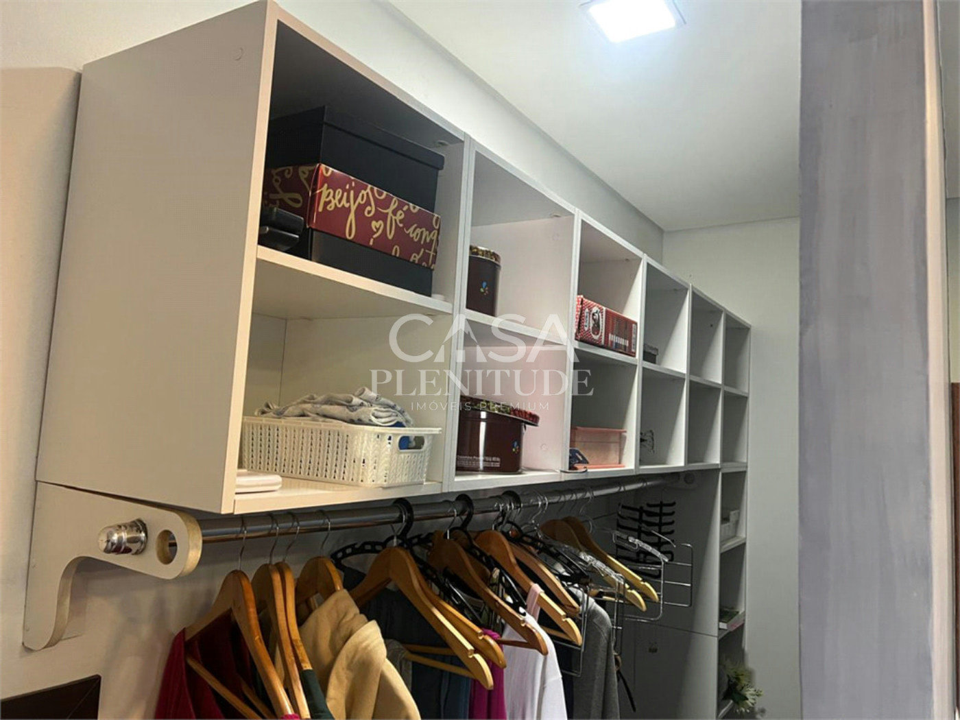 Sobrado à venda com 3 quartos, sendo 1 suíte, em Jardim Santa Marta, Sorocaba, SP