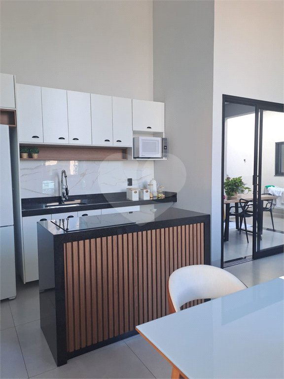 Casa à venda com 3 quartos, sendo 1 suíte, em Village Moutonnée, Salto, SP