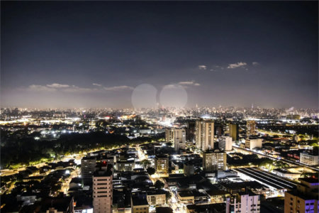Flat à venda com 1 suíte em Santana, São Paulo, SP