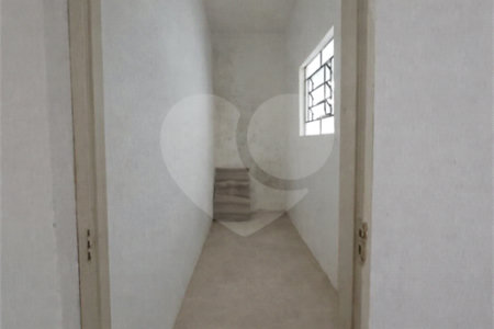 Casa à venda com 3 quartos, sendo 1 suíte, em Jardim Santo Elias, São Paulo, SP