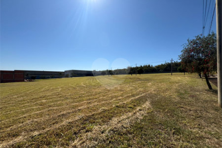 Terreno Comercial á venda em Parque Tecnológico Damha II em São Carlos.