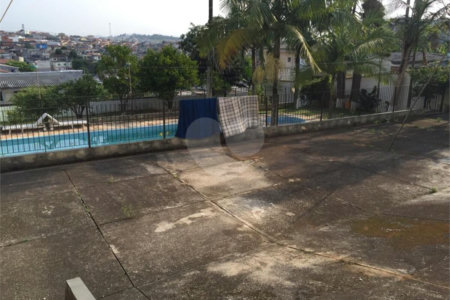 Casa à venda com 4 quartos, sendo 2 suítes,  em Vila Oliveira, Mogi das Cruzes, SP