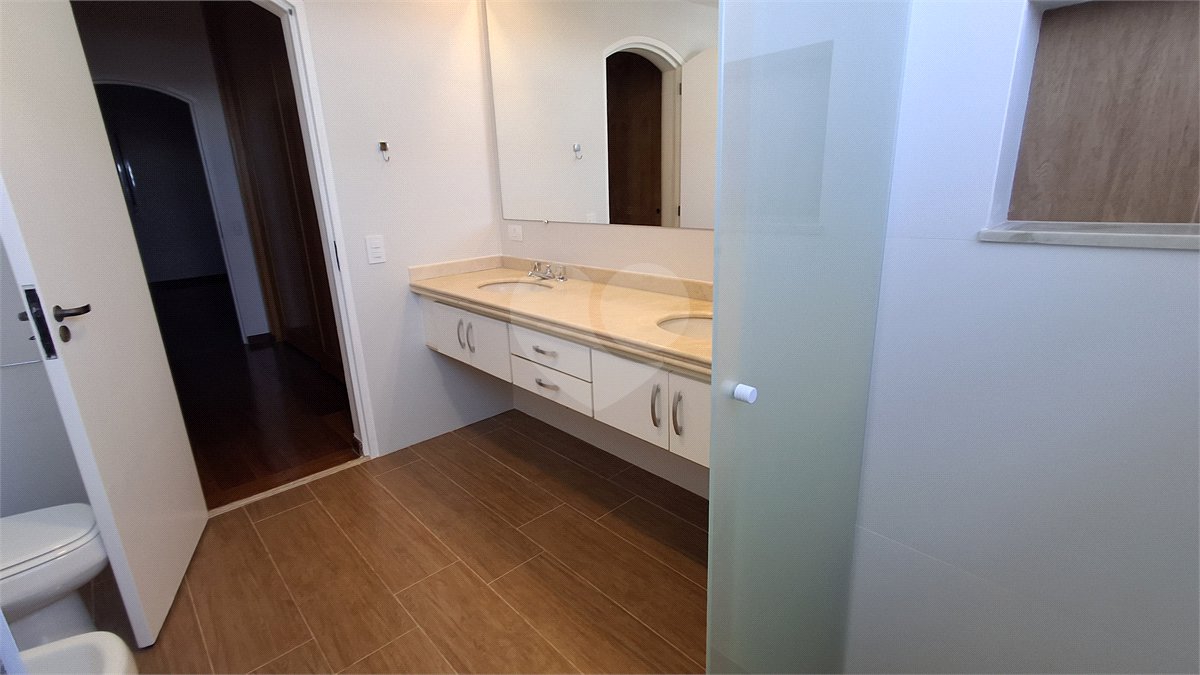 Apartamento para alugar com 3 quartos, sendo 1 suíte, em Chácara Santo Antônio, São Paulo, SP