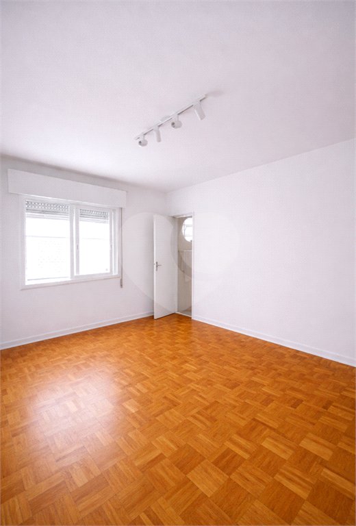 Apartamento à venda com 2 quartos, sendo 1 suíte, em Vila Mariana, São Paulo, SP