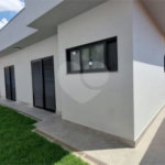 Casa à venda com 3 suítes no condomínio Portal dos Bandeirantes, Salto - SP