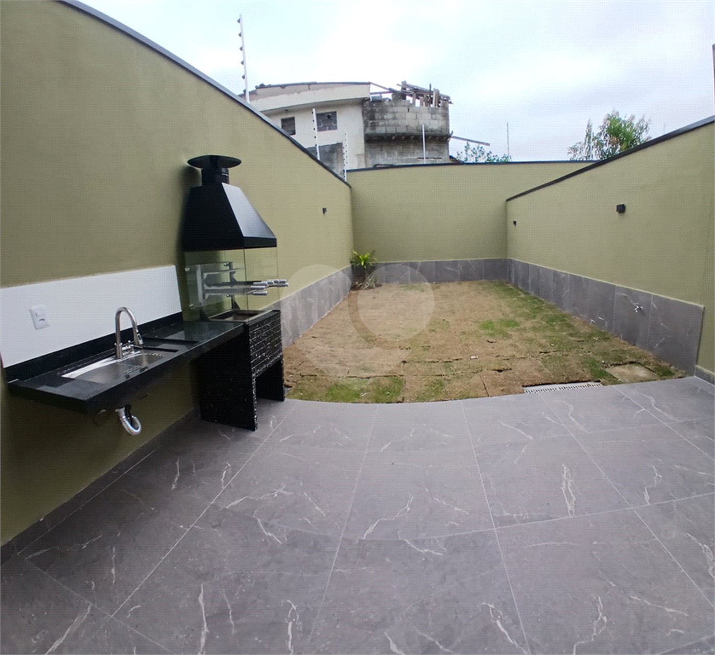 Casa à venda com 2 suítes em Vila Brasileira, Mogi das Cruzes, SP