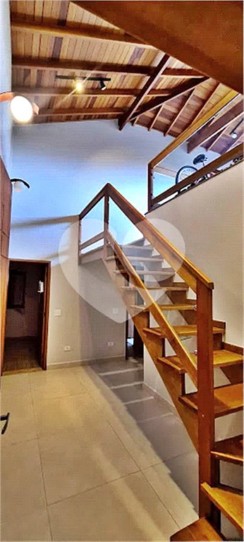 Casa à venda ou para alugar com 3 suítes no condomínio Jardim da Montanha I, Mairiporã - SP