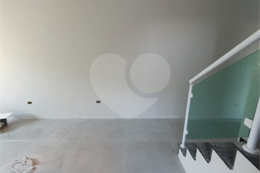 Casa à venda com 3 suítes em Vila Maricy, Guarulhos, SP
