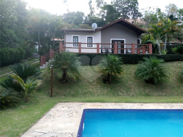Casa à venda com 3 suítes no condomínio Alpes de Mairiporã, Mairiporã - SP