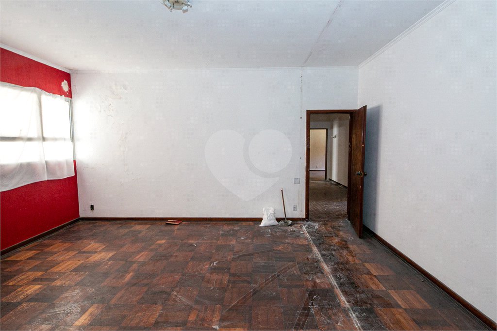 Casa Térrea à venda com 4 quartos, sendo 1 suíte,  em Brooklin Velho, São Paulo, SP