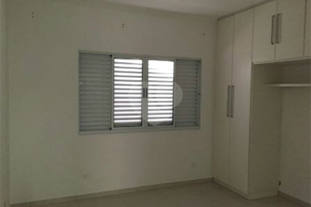 Sobrado à venda com 3 quartos, sendo 1 suíte, em Vila Galvão, Guarulhos, SP