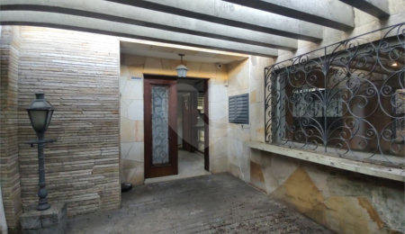 Sobrado à venda com 5 quartos, sendo 3 suítes,  em Cidade Monções, São Paulo, SP