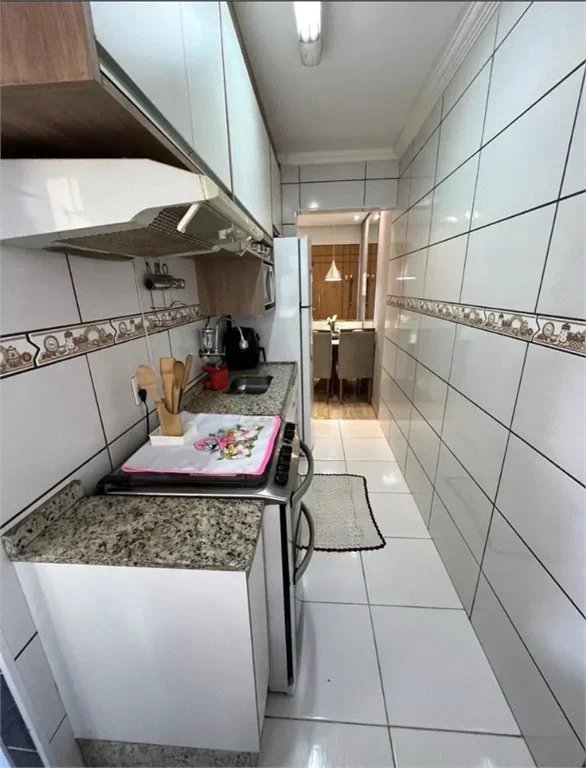 Apartamento à venda com 2 quartos em Jardim Arco-íris, Cotia, SP