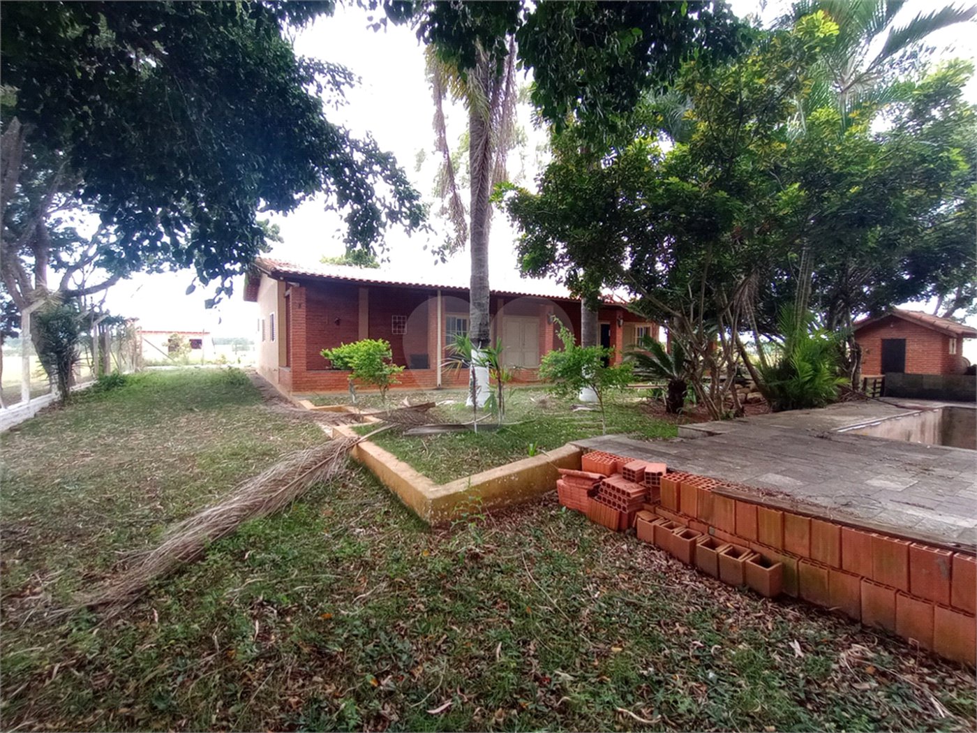 Chácara à venda com 2 quartos em Conceição, Itapetininga, SP