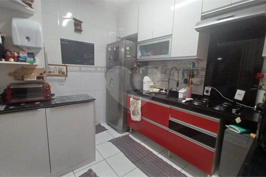 Casa à venda com 3 quartos, sendo 1 suíte, no condomínio Santanna, São Paulo - SP