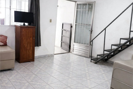 Casa à venda com 3 quartos, sendo 1 suíte, em Jardim Campo Limpo, São Paulo, SP
