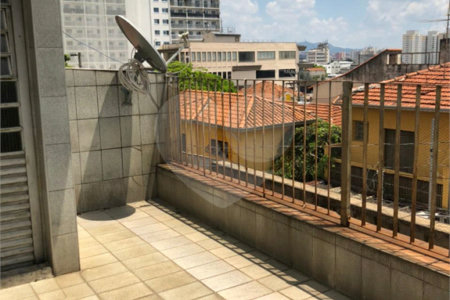 Sobrado à venda com 4 quartos em Água Branca, São Paulo, SP