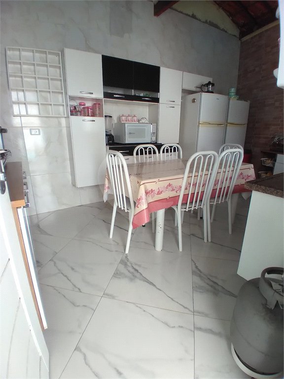 Casa Térrea à venda com 3 suítes em Loty, Itanhaém, SP