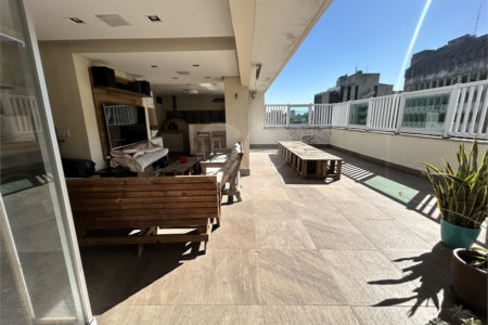 Cobertura à venda com 4 quartos, sendo 1 suíte,  em Rio Comprido, Rio de Janeiro, RJ
