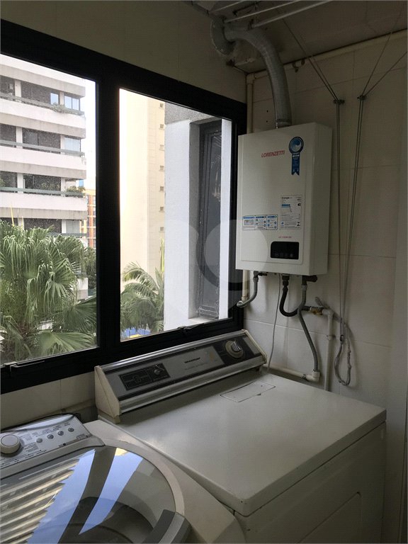 Apartamento à venda com 4 quartos, sendo 1 suíte, em Vila Uberabinha, São Paulo, SP