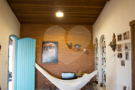 Chácara à venda com 3 quartos, sendo 2 suítes,  em Jardim Estância Brasil, Atibaia, SP