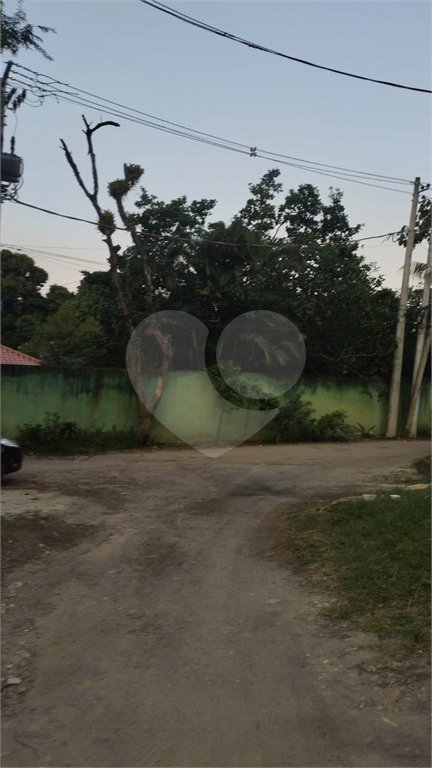 Sobrado à venda com 2 quartos, sendo 1 suíte, em Guaratiba, Rio de Janeiro, RJ