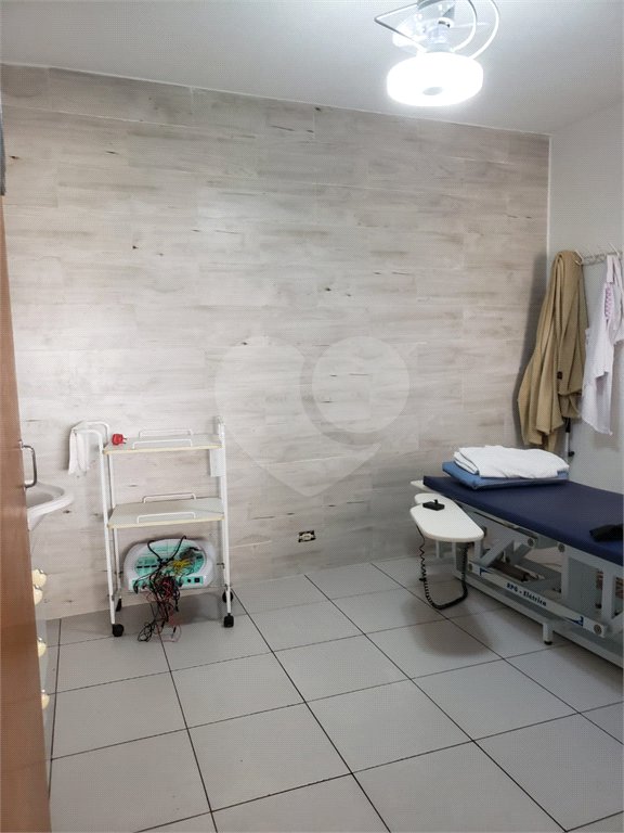Sobrado à venda com 3 quartos, sendo 1 suíte, em Parada Inglesa, São Paulo, SP