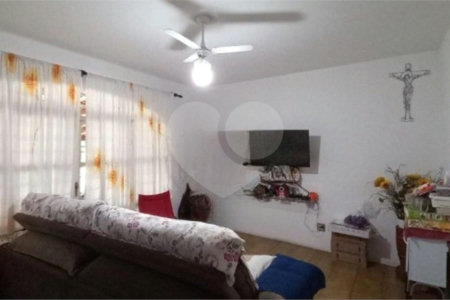 Casa à venda com 3 quartos, sendo 1 suíte, em Vila Barcelona, Sorocaba, SP